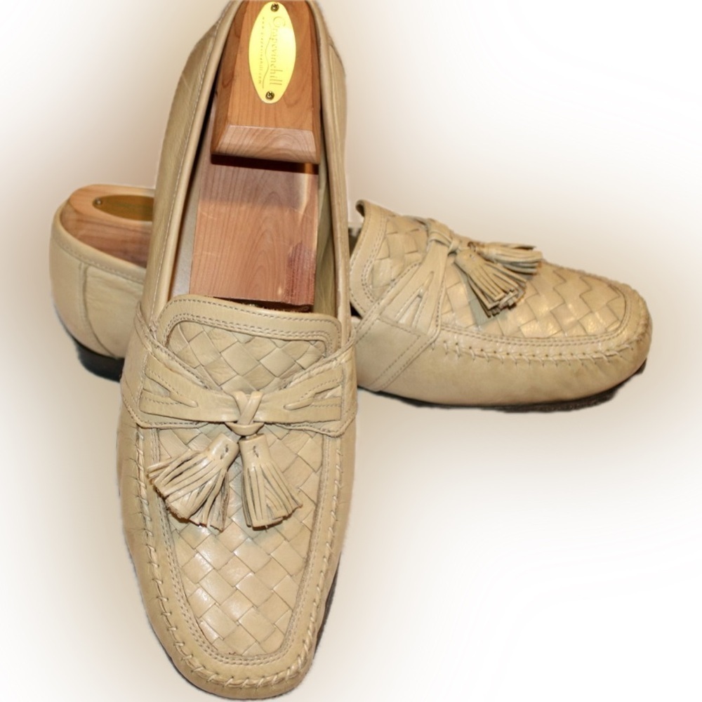 Johnston & Murphy 8.5 worn once. Quality and comfort.